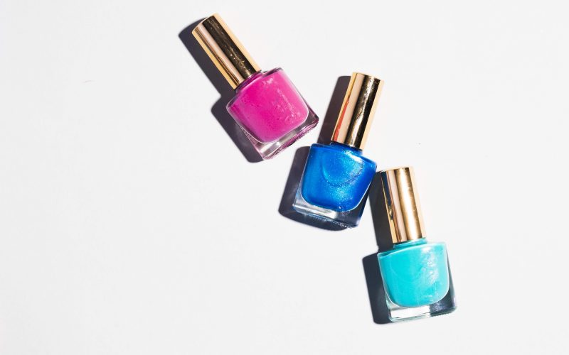 Unhas que mudam de cor – conheça a tendência que está voltando ao mercado de beleza