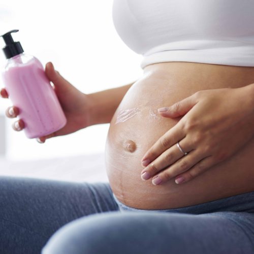 Cuidados com a pele após a maternidade – o que muda na rotina?