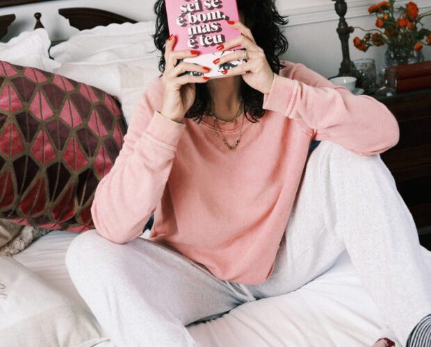 O novo livro de Maria Ribeiro: “Não tenho certeza se é bom, mas é para você”