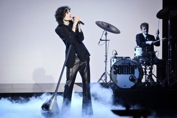 Descubra sombr: um cantor que traz inovação e autenticidade para o cenário do pop alternativo.