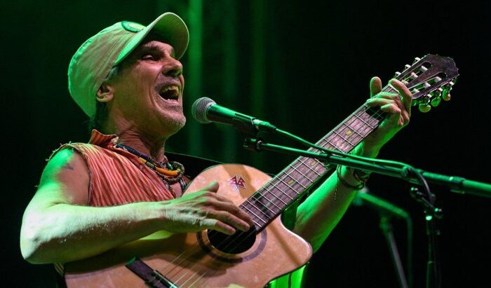 Vem ao Brasil para série de shows inéditos