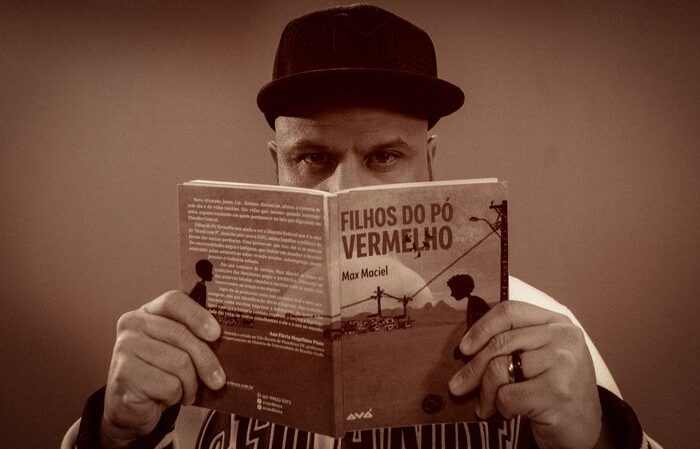 Herdeiros da Terra Sanguínea