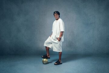Ronaldinho: O Craque do Futebol que Virou Ícone das Duas Rodas