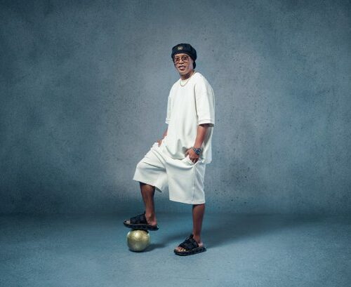 Ronaldinho: O Craque do Futebol que Virou Ícone das Duas Rodas
