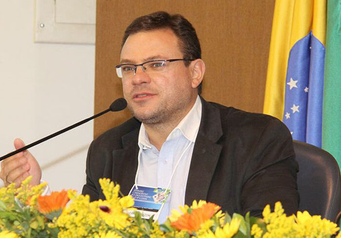 A Ascensão de Leandro Mazzini: Uma Nova Era na Liderança